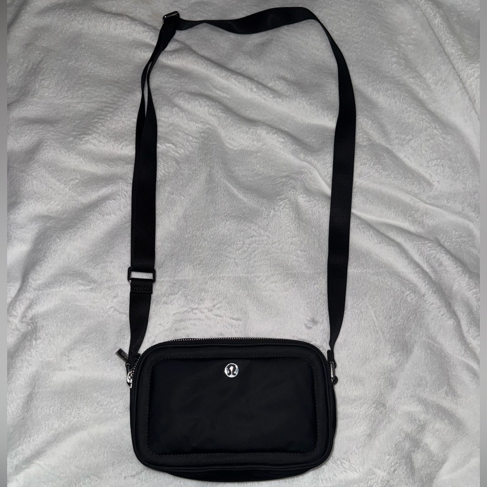 Lululemon Black Crossbody Camera Bag